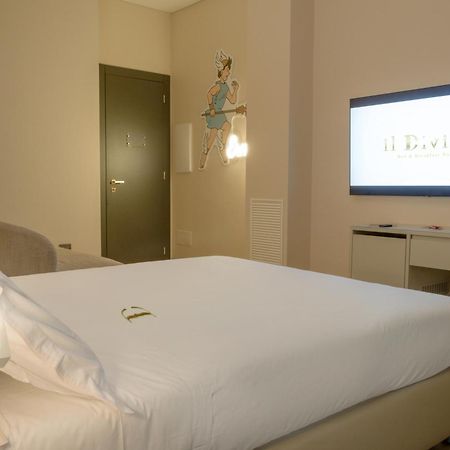 B&B Il Divino Naples Exterior photo